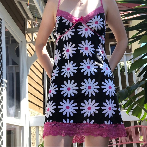 floral print slip dress. ☆ - Picture 2 of 4